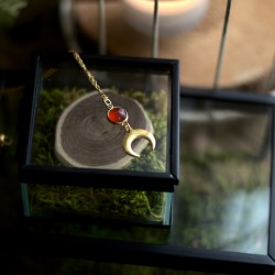 Naszyjnik z Agatem i Lunulą