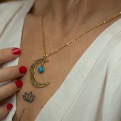 Naszyjnik z Turkusem i ażurowym księżycem