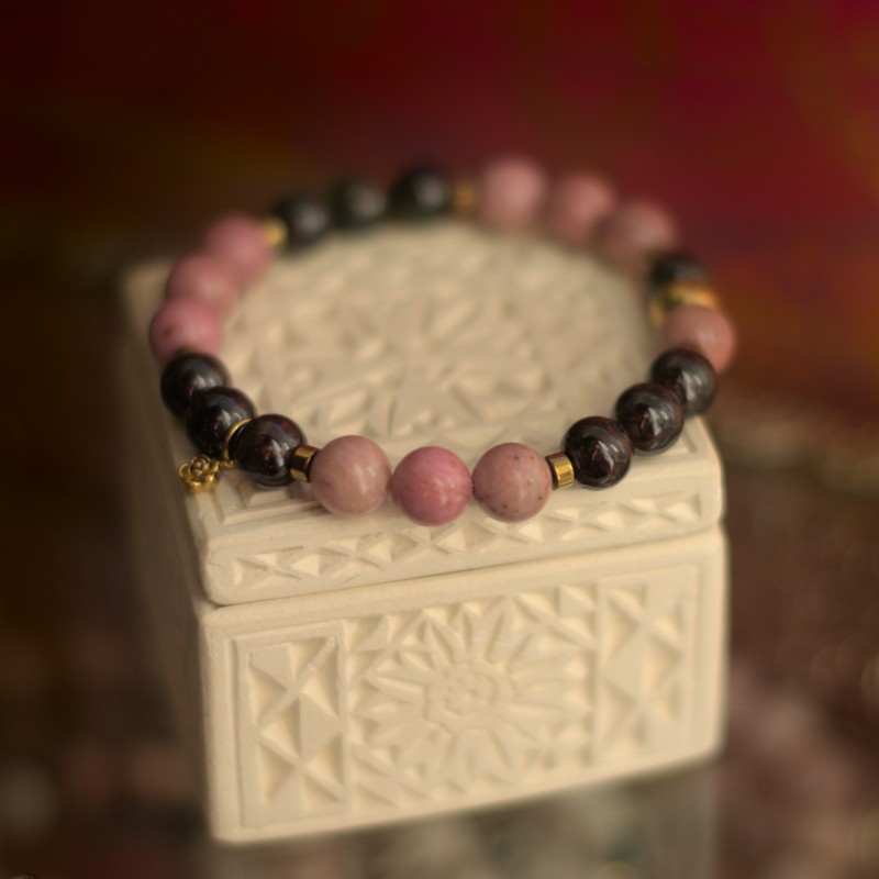 Bransoletka z Granatu i Rodonitu - Miłość i Pasja