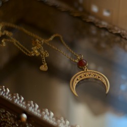 Naszyjnik z Agatem i Lunulą - Ognista Lunula