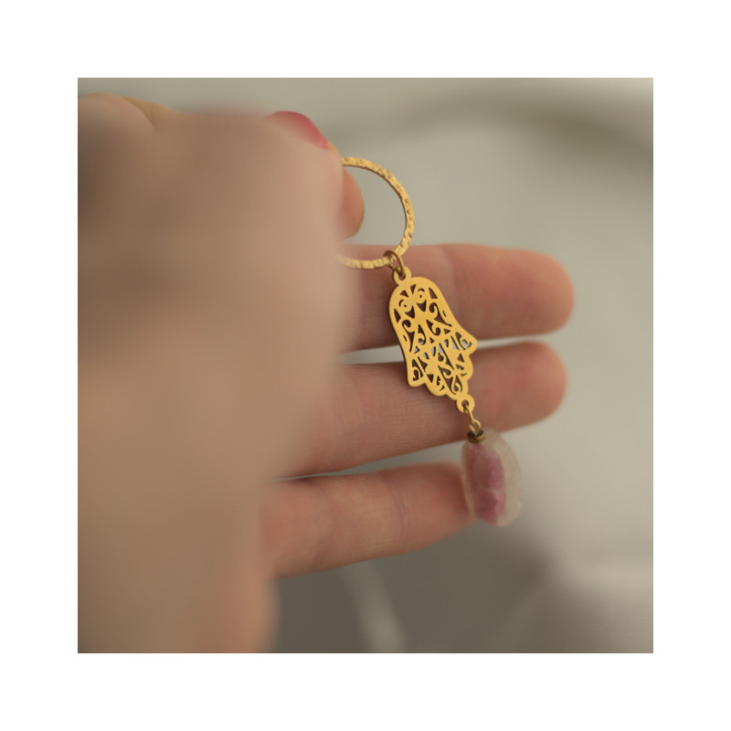 Zawieszka Amulet - Ażurowa Hamsa z surowym Turmalinem
